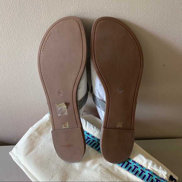 Tory Burch Patent Malta Gray Leather Sandal - Picture 8 of 9